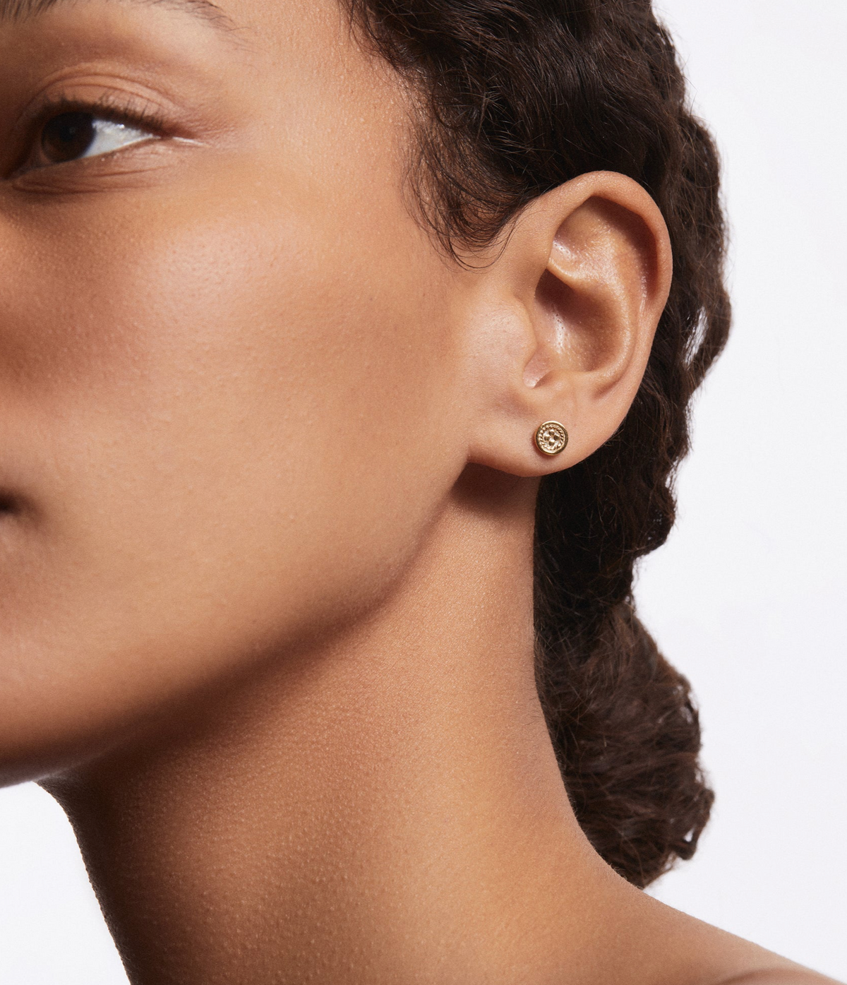ANNA BECK Womens Jewelry One Size / Gold/Silver Classic Smooth Border Mini Stud Earrings - Gold