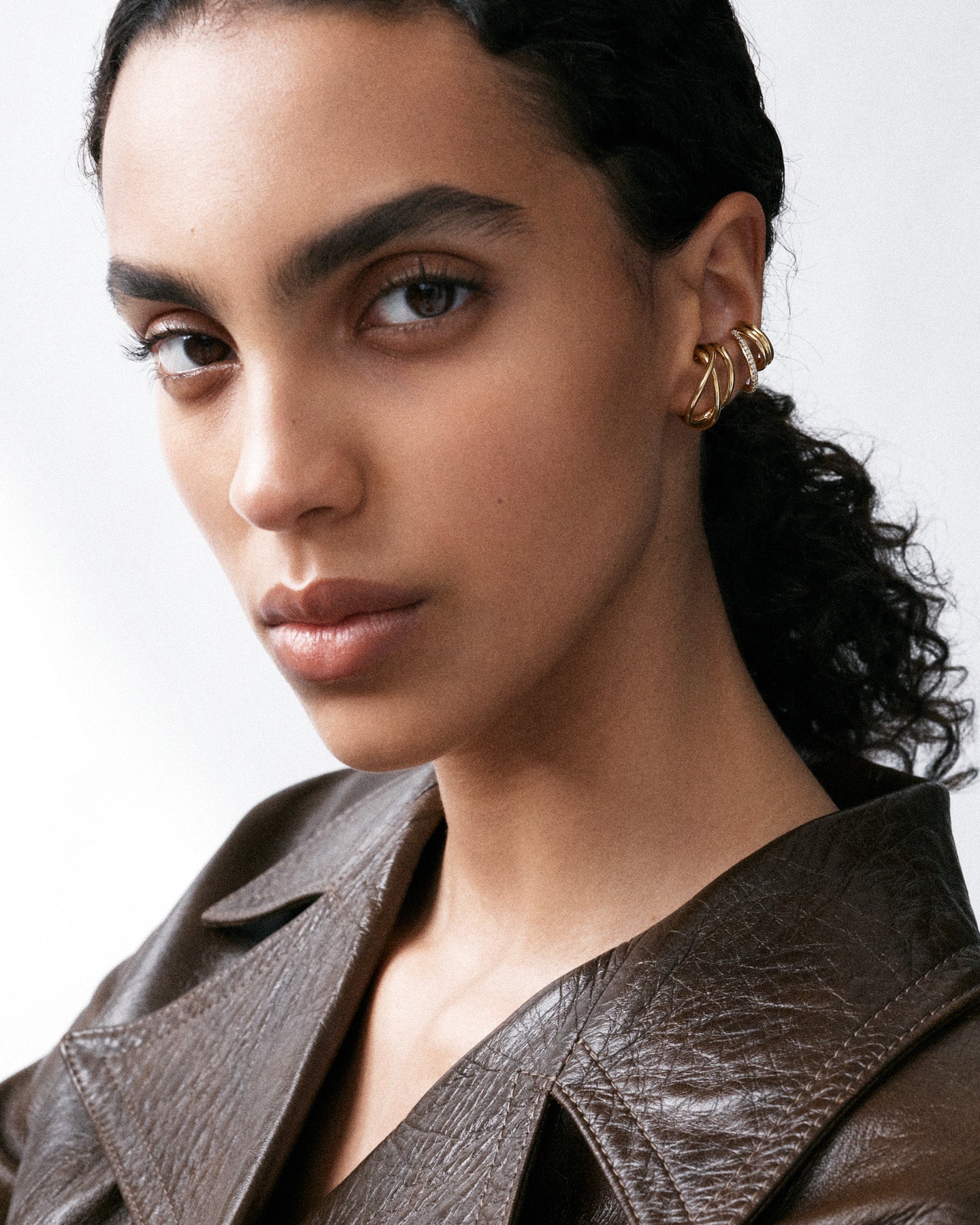 ARDDUN AGENCY Womens Jewelry Pavé Concero Ear Cuff
