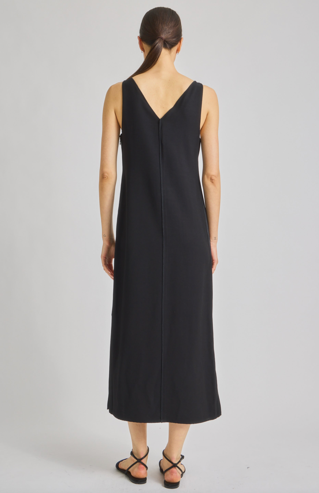 Saint Art New York Womens Dresses Walker V-neck Dress