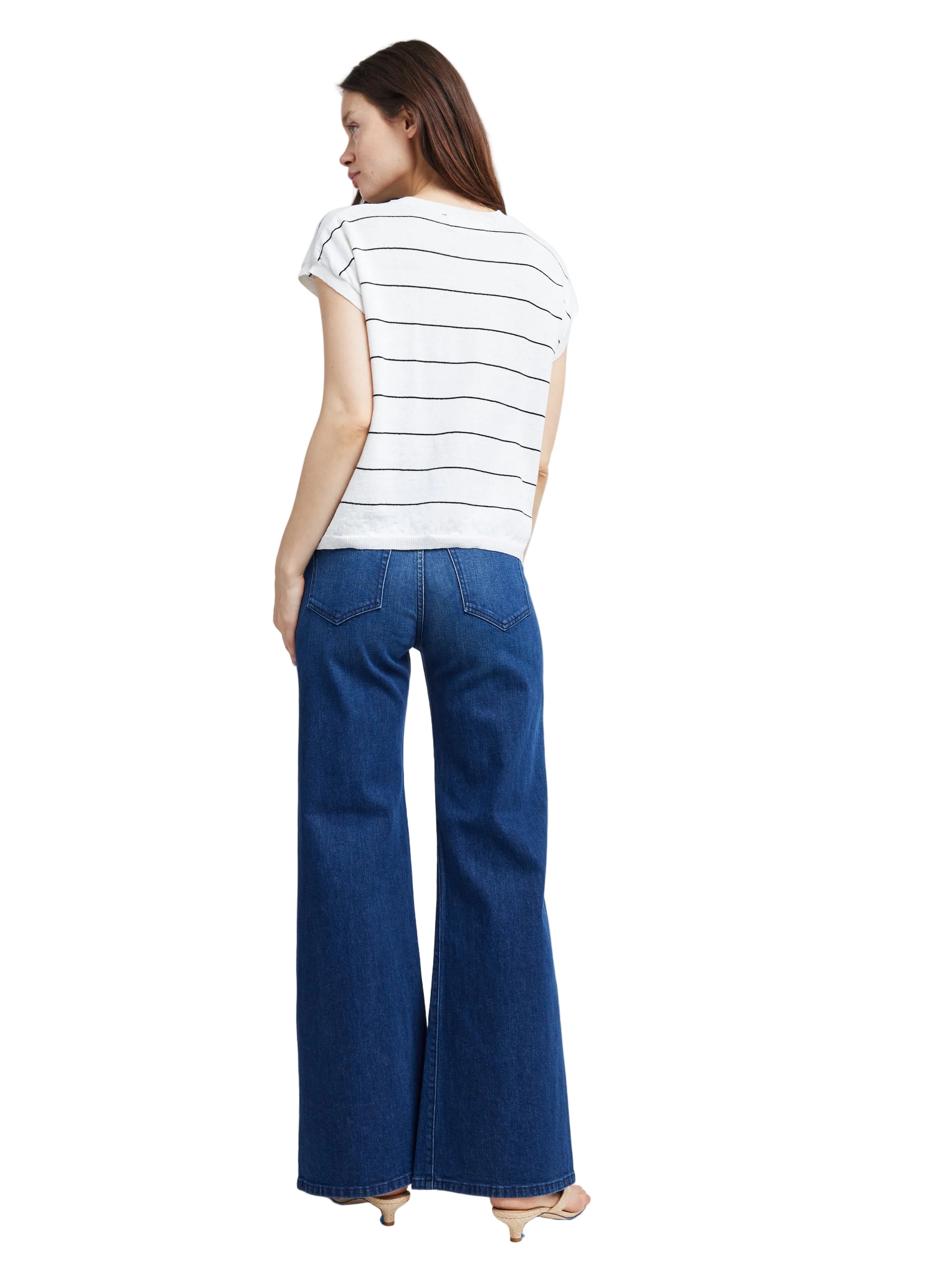 Self Contrast Womens Basics Valeria V-Neck Tee