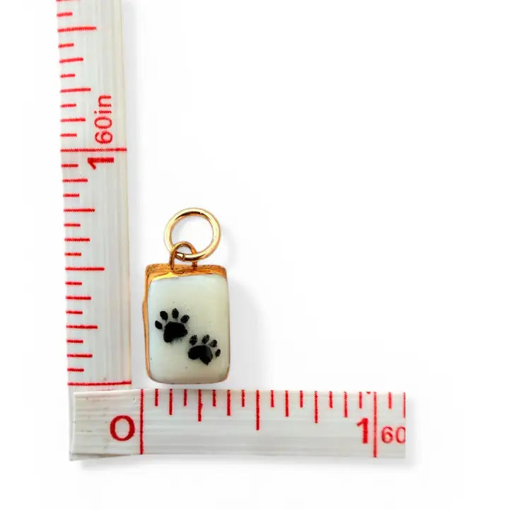 Shá Parlé Womens Jewelry Emoji Paw Prints Charm
