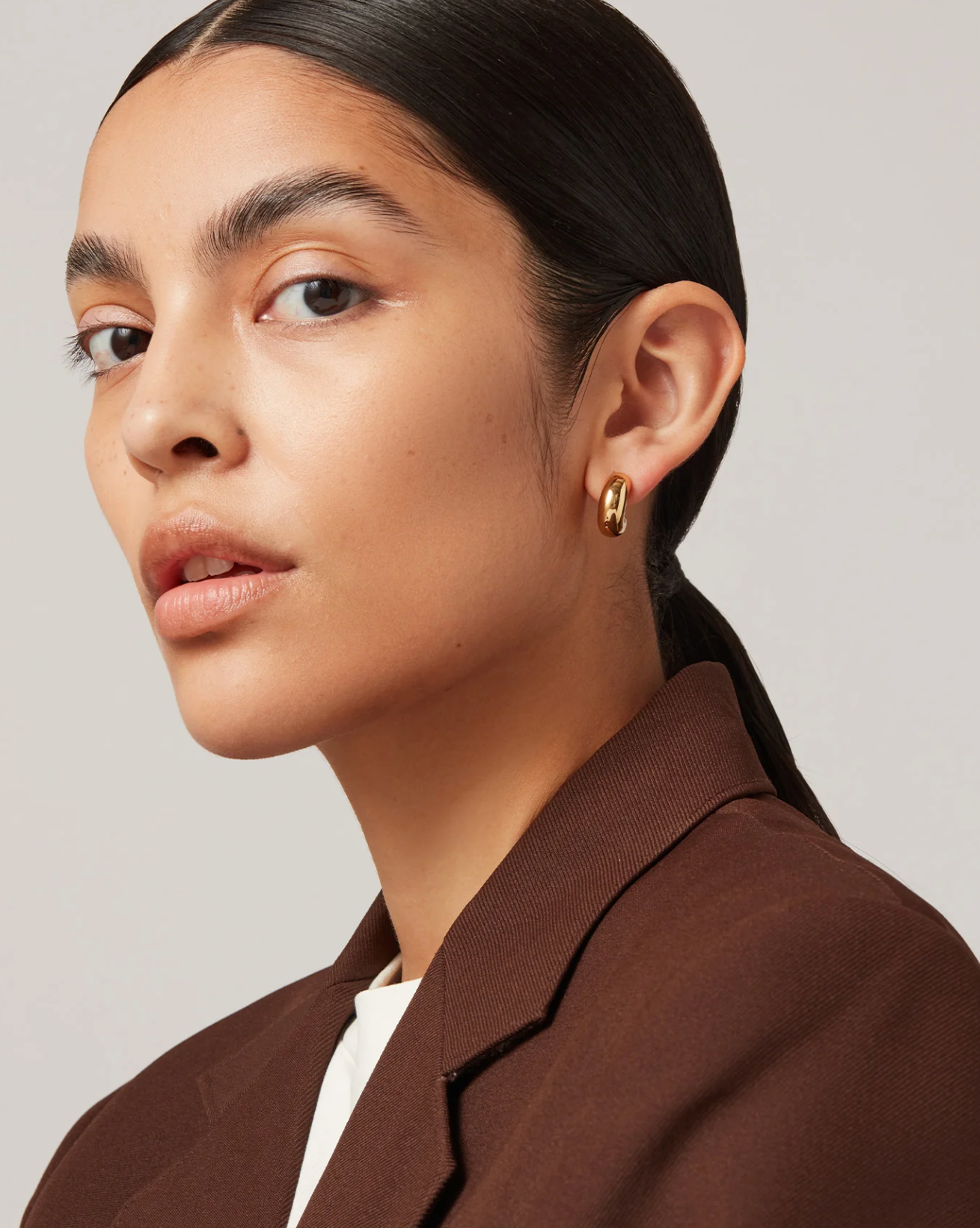 Jenny Bird Womens Jewelry Tome Hoops - Small