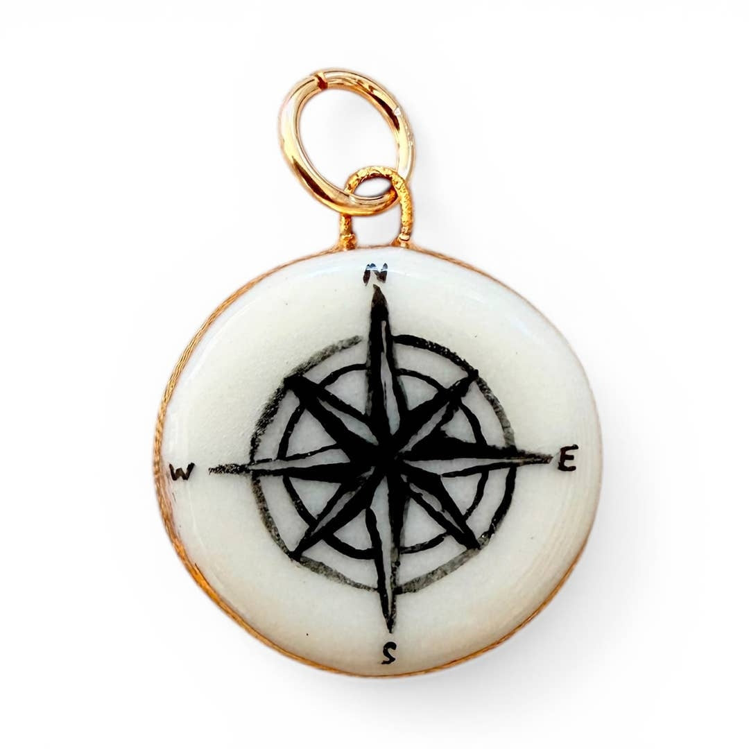 Shá Parlé Womens Jewelry Compass Charm