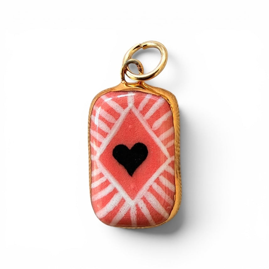 Shá Parlé Womens Jewelry Shining Heart Diamond Charm