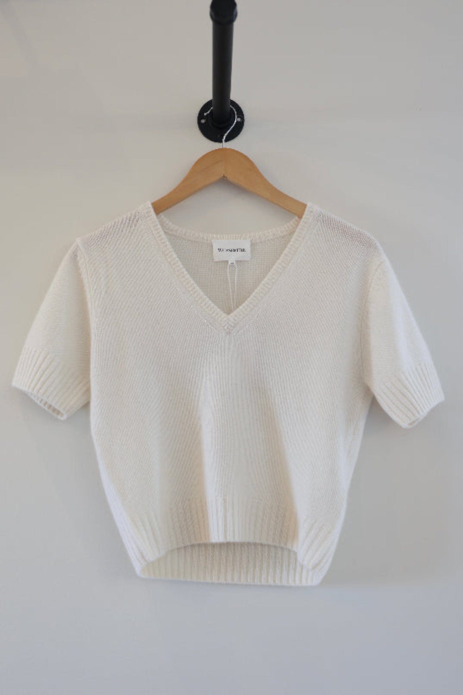 W Cashmere Womens Sweaters - Cashmere Eira V Neck S/S